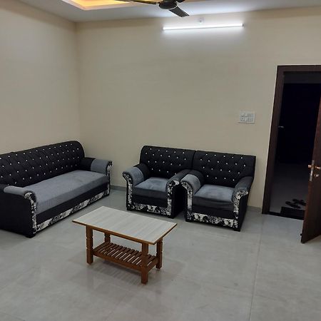 Shiv Shakti Homestay Ujjain Exterior photo
