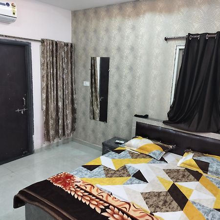 Shiv Shakti Homestay Ujjain Exterior photo