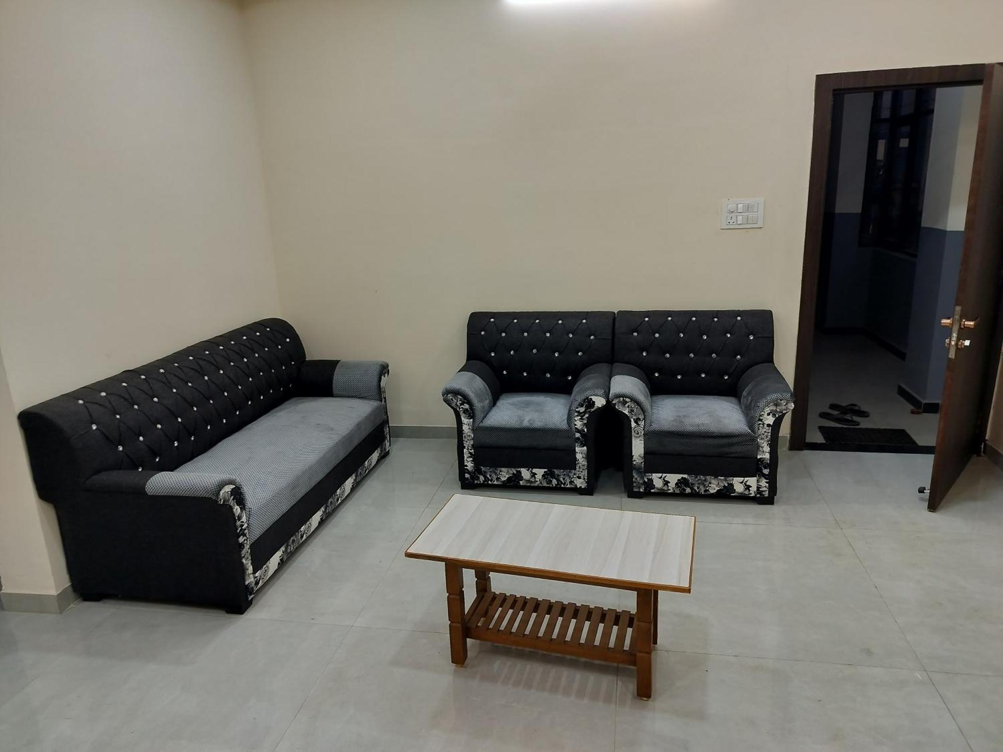 Shiv Shakti Homestay Ujjain Exterior photo